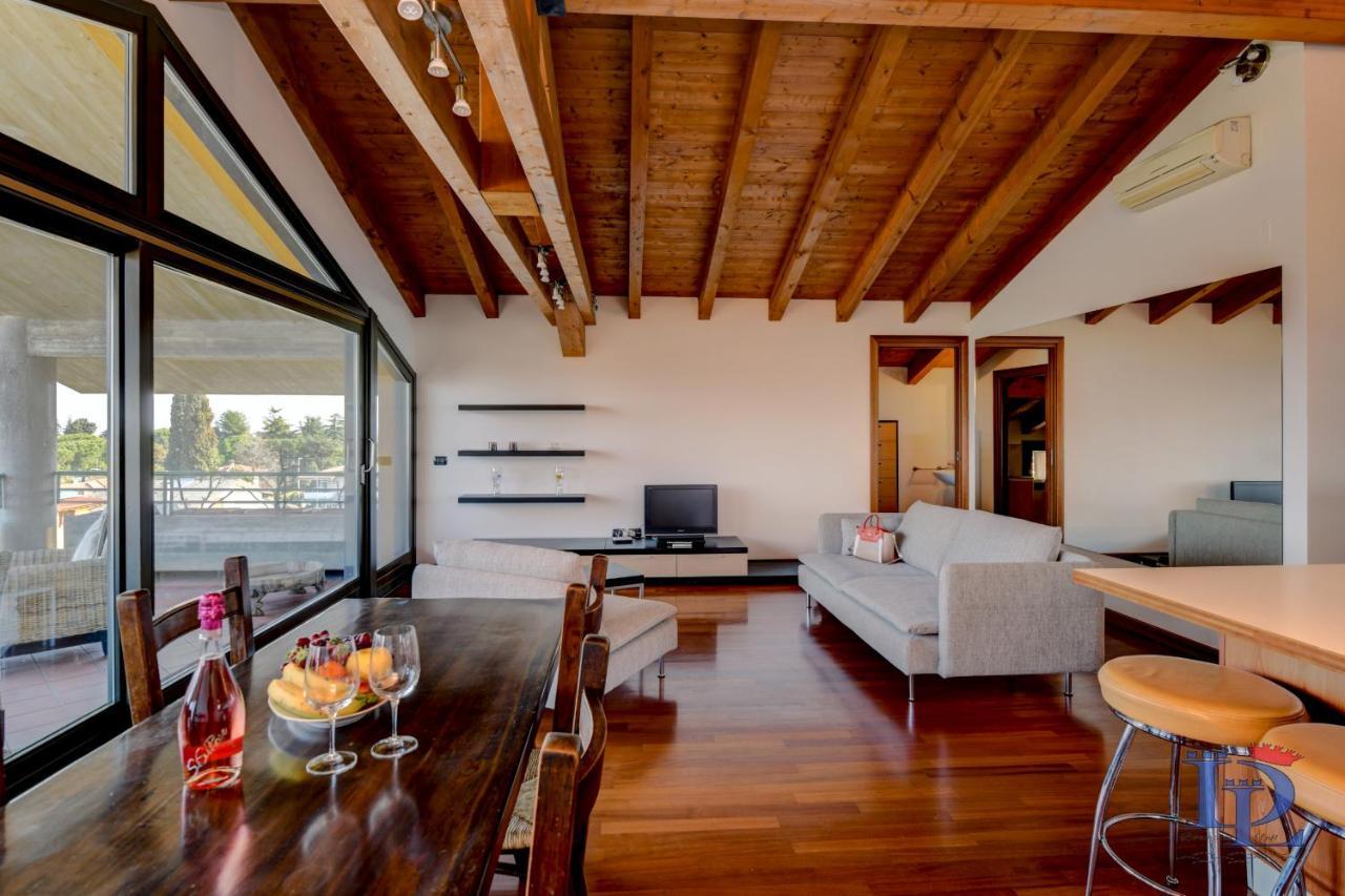 Desenzanoloft Official Partner Marriott Homes & Villas - Paradise Lake View In A 5 Pools Exclusive Residence Дезенцано-дель-Гарда Экстерьер фото